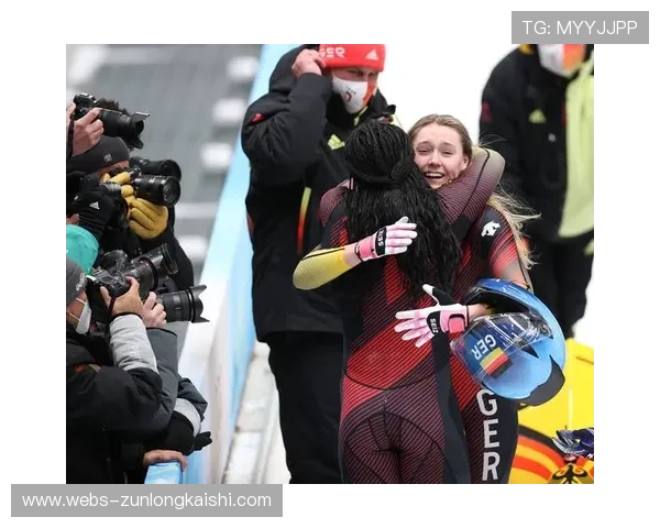 雪车女子单人赛前两轮：德国选手劳拉·诺尔特1分59秒12暂居第一，中国应清、怀明明分列12、18名